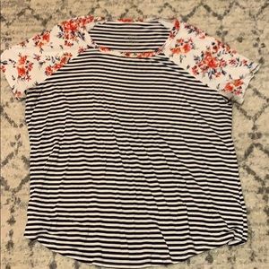 Torrid size 3 soft knit short sleeve tee